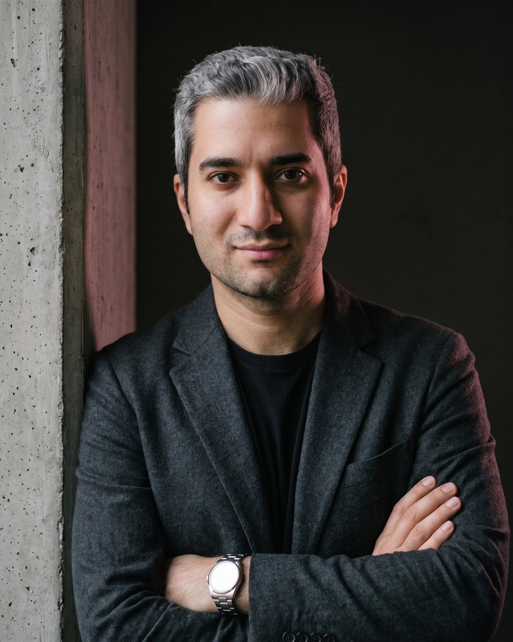 Le Dr Sajad Ahmadi en blouse blanche